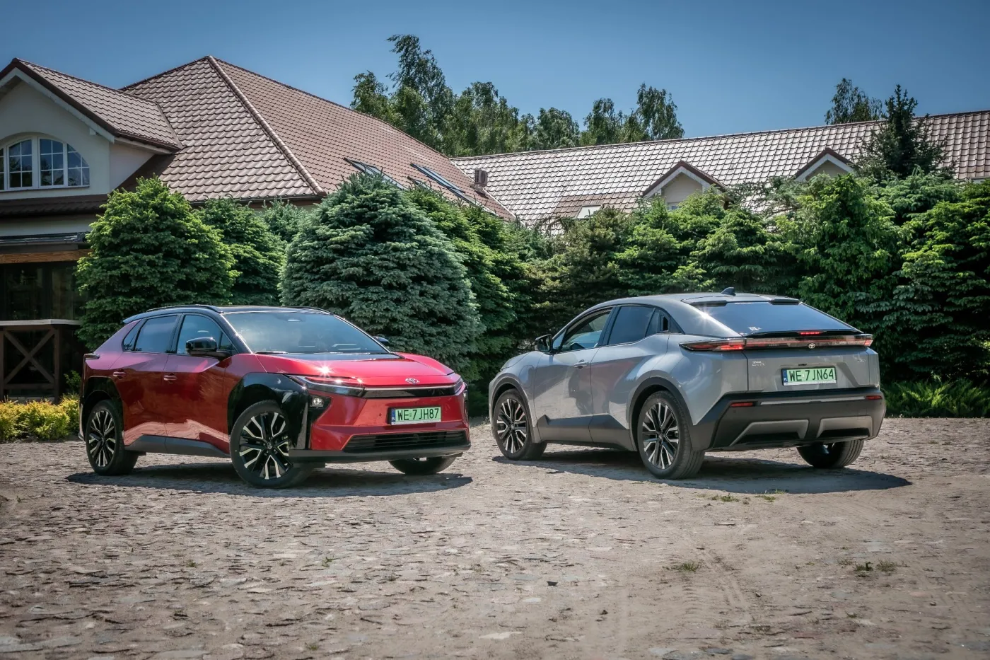 Nowa Toyota bZ4X i C-HR+