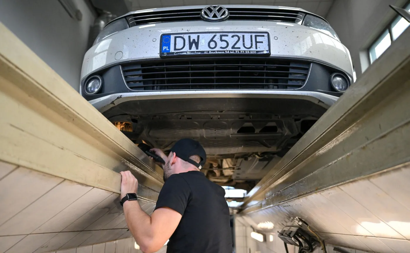 Badanie techniczne samochodu w Stacji Kontroli Pojazdów
