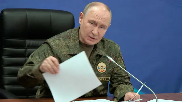 Putin oskarżył Polskę. MSZ wydało oświadczenie. Wezwanie do Rosji