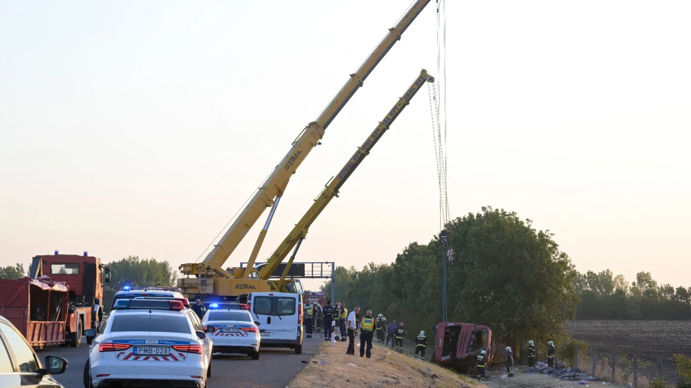 Tourist bus accident in Hungary