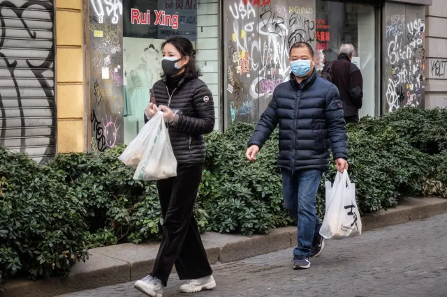 Konsultant krajowy ds. epidemiologii: Zdrowi nie muszą nosić masek ochronnych