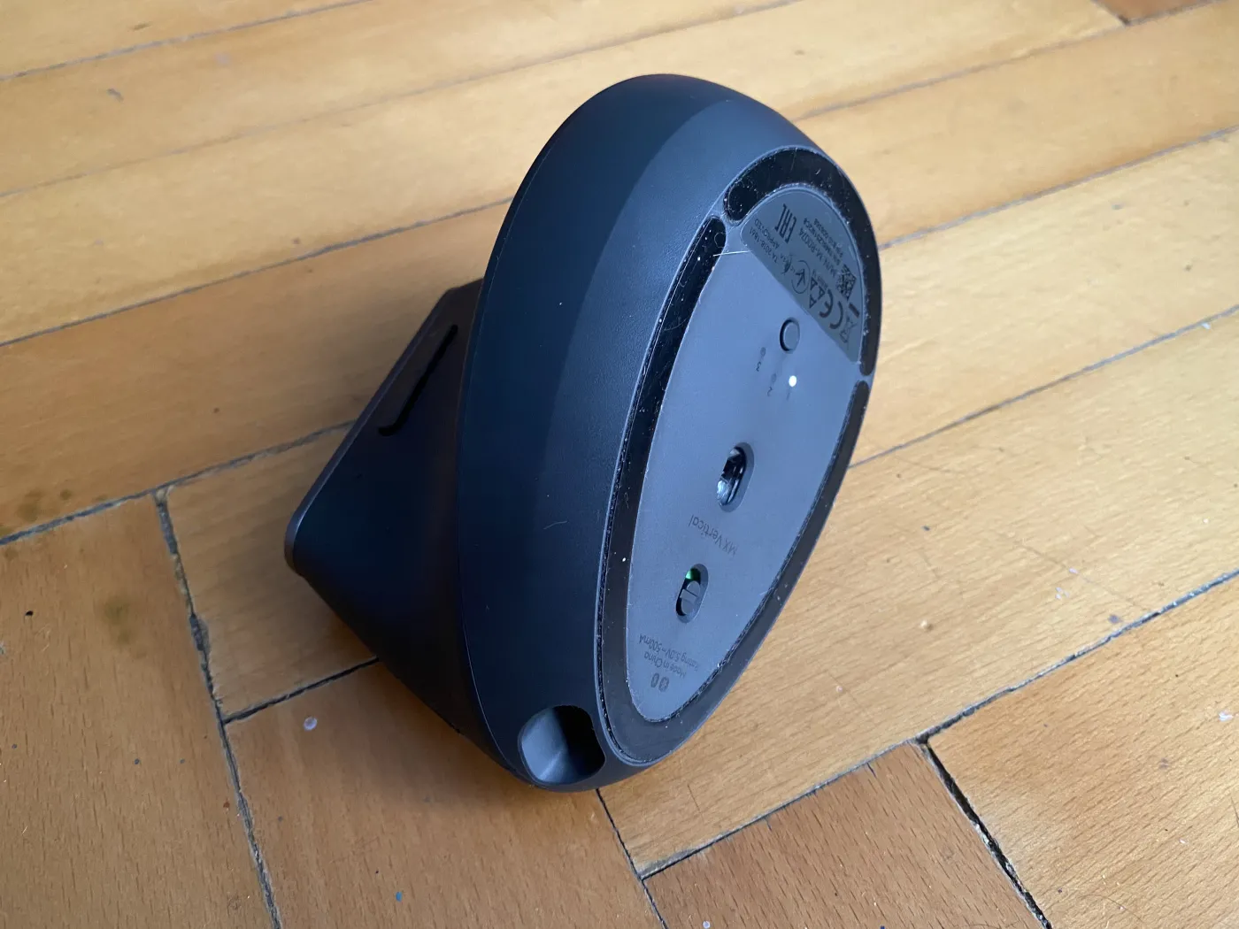 logitech-mx-vertical-12619388.jpeg