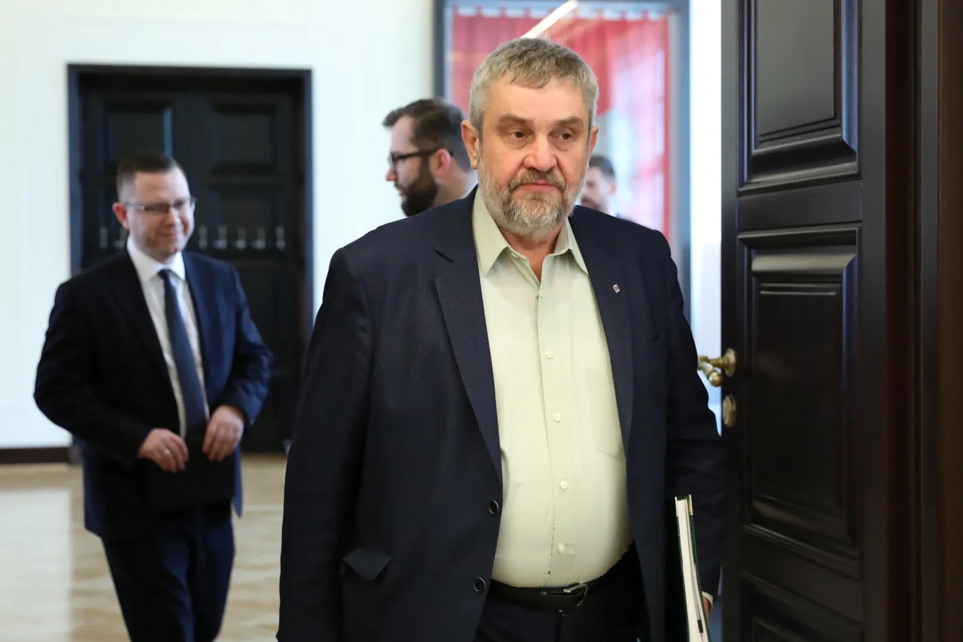 Minister rolnictwa na kwarantannie. "Bardziej intensywnie i koncepcyjnie pracuję niż w ministerstwie"