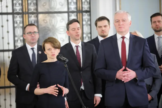 Porozumienie chce zmian w konstytucji. Projekt trafił do Sejmu