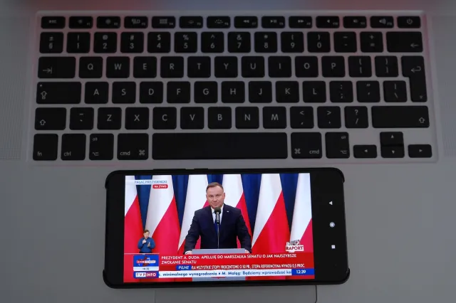 Prezydent: Przez błędy Donalda Tuska nie można powiedzieć, co i dlaczego stało się w Smoleńsku