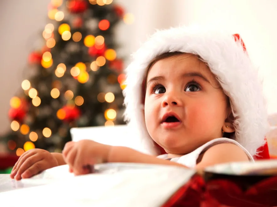 Pierwsze święta z dzieckiem – o czym warto pamiętać, by wszyscy dobrze je znieśli?