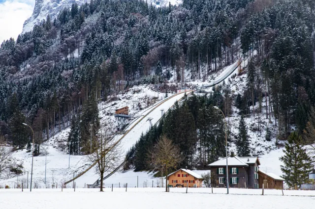 PŚ w skokach. Czas na zawody w Engelbergu, gdzie Stoch zwykle błyszczy