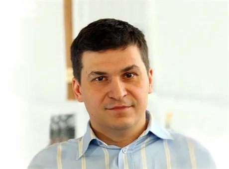 12.04.2006 Warszawanz Robert KrasowskiFot. Wojciech Grzedzinski