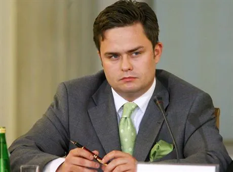 Poseł PiS: Kwaśniewskiemu ogolono by głowę