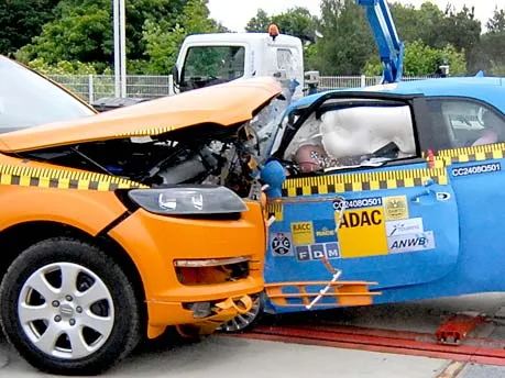 Dla pasażerów fiata zderzenie okazało się zgubne