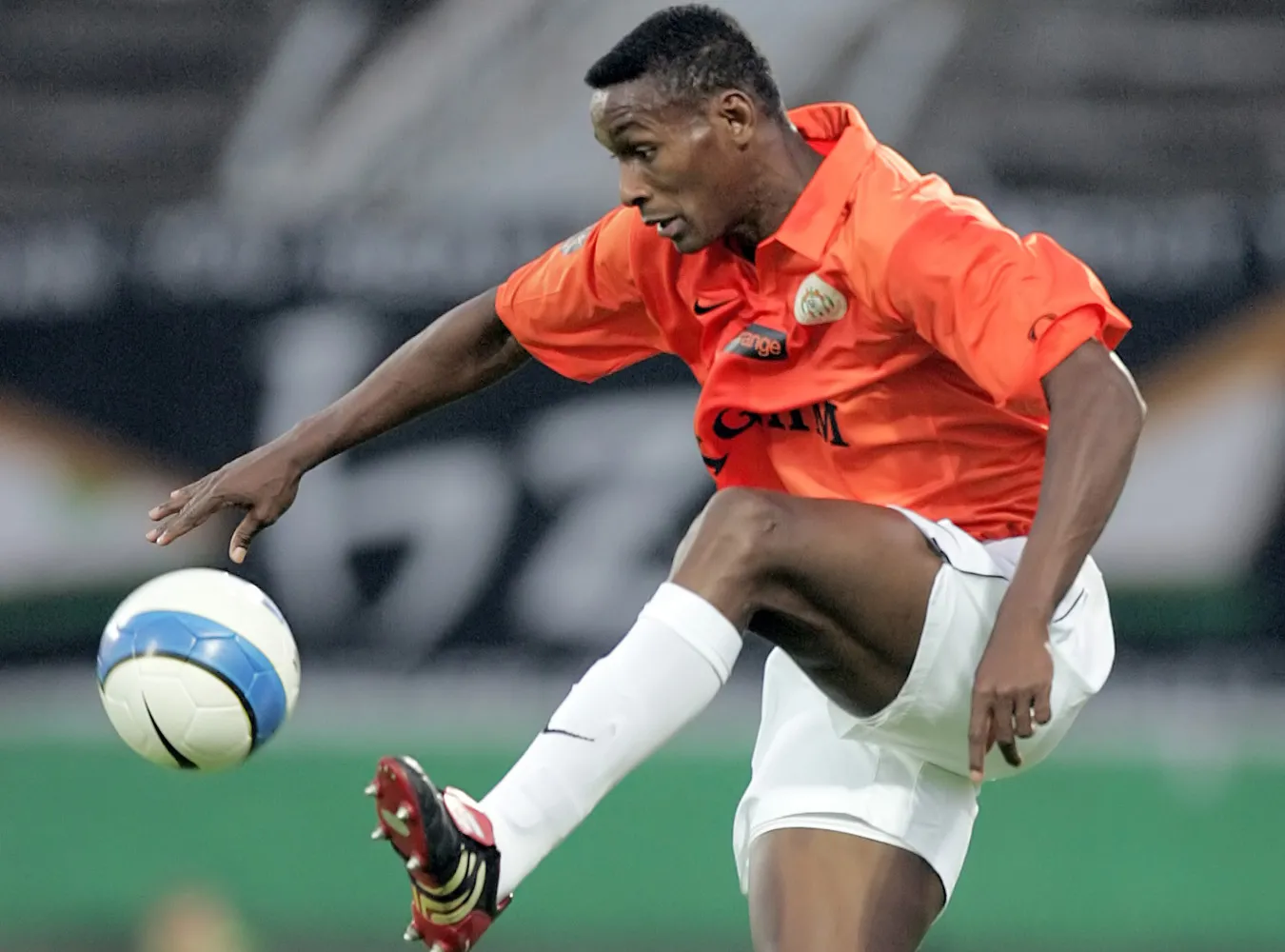 Kontrakt obrońcy Zagłębia Lubin sfałszowany?