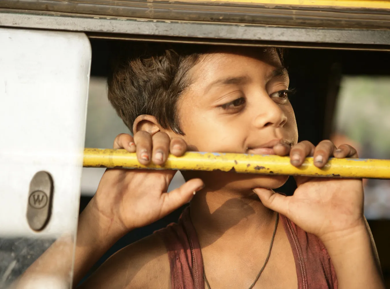 Slumdog. Milioner z ulicy Danny™ego Boyle™a zdobyĹ‚ ZĹ‚otÄ… Ĺ»abÄ™