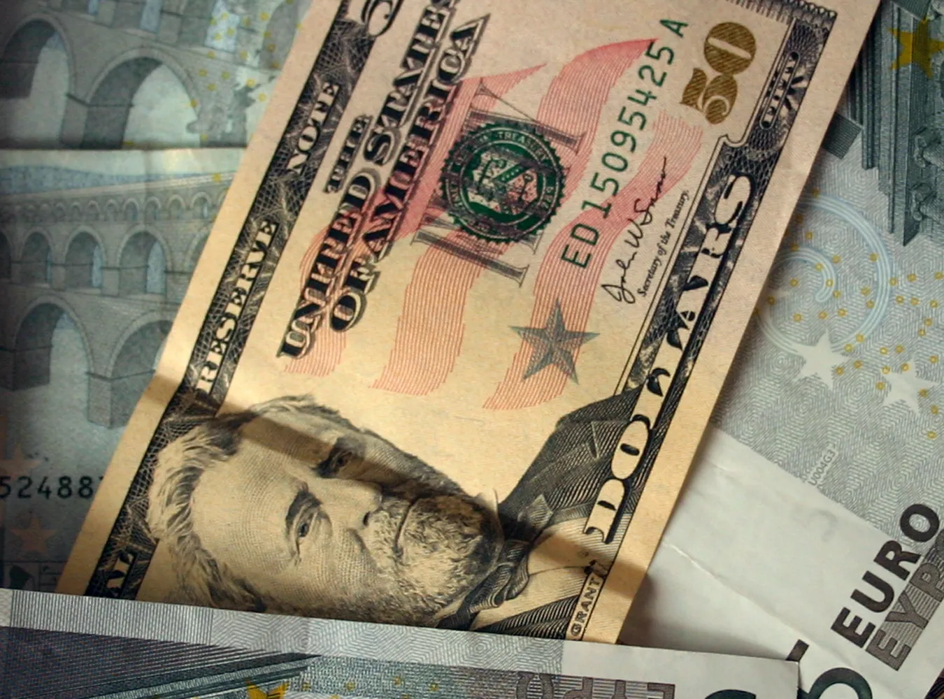 "Spekulanci wypompują 50 mld dolarów"