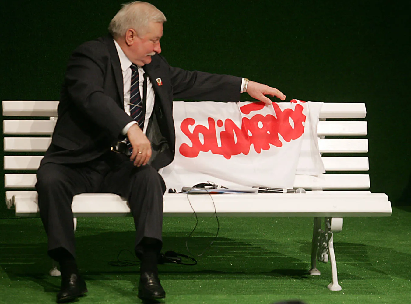 Zobacz, jak Bruksela wycięła "Solidarność"