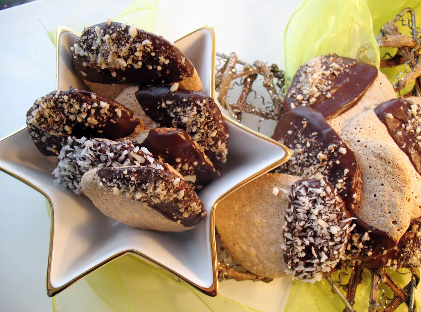 Bezowe ciasteczka z migdałami