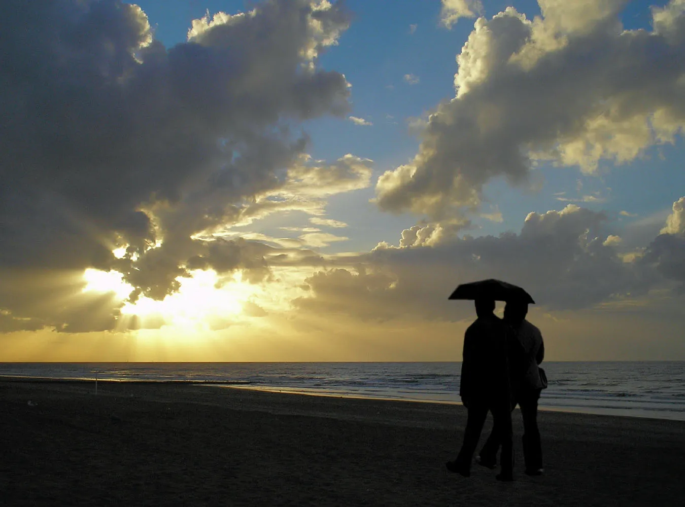 Najpierw zagrzmi, a potem mocno przygrzeje