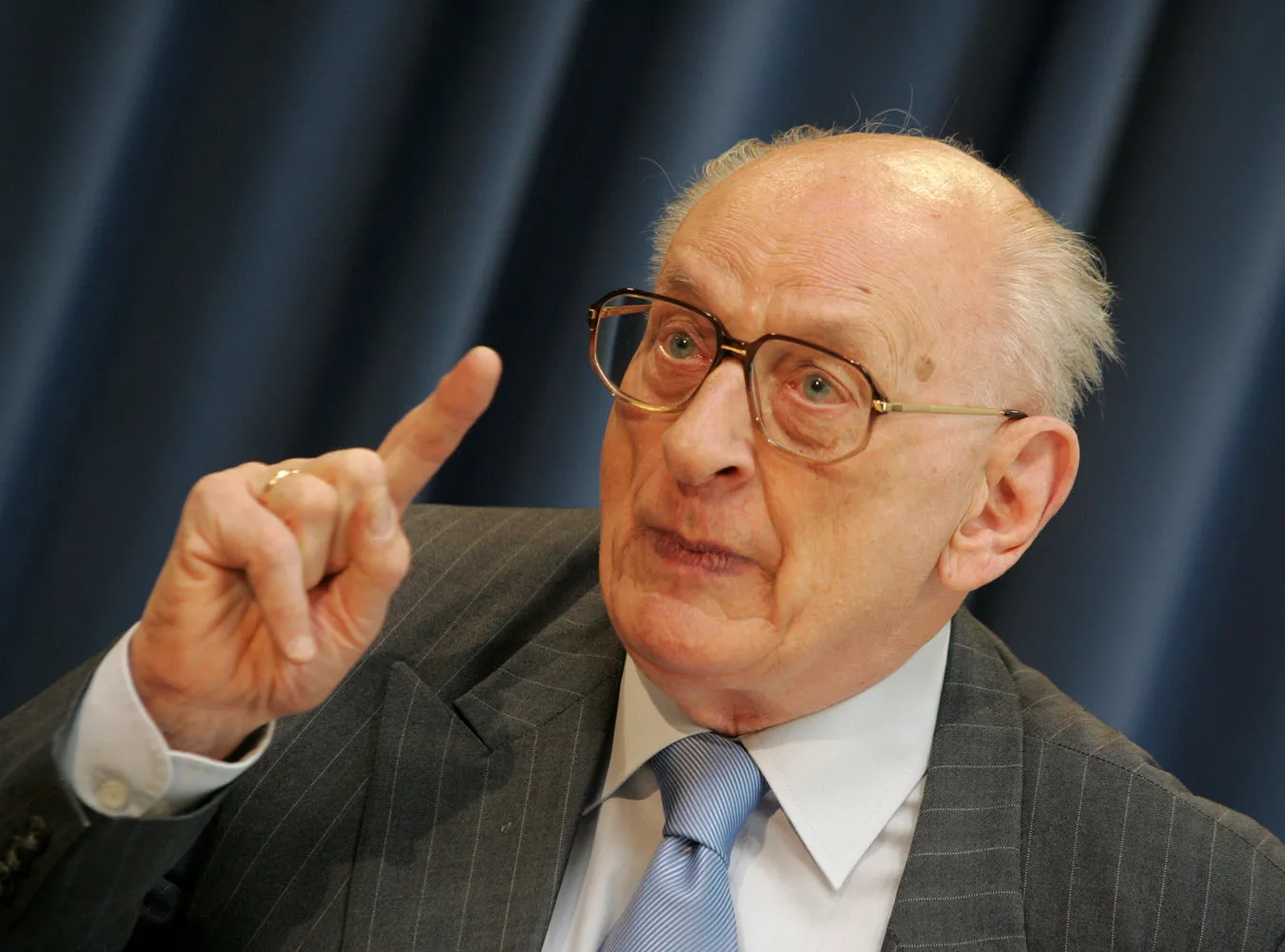 Bartoszewski wie jak zwiększyć frekwencję