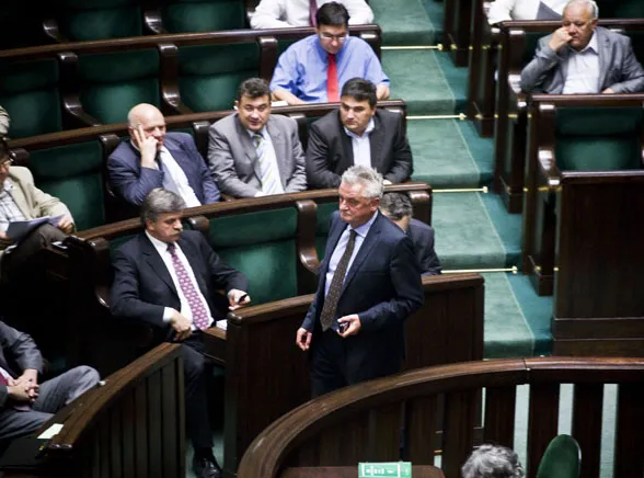 Posłowie wciąż kłócą się o budżet