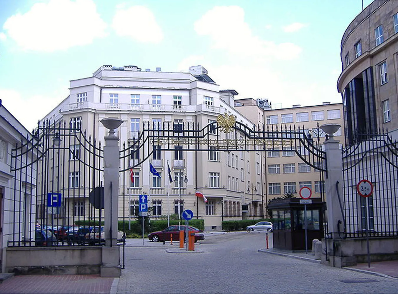 Kancelaria Prezydenta szuka ochroniarzy