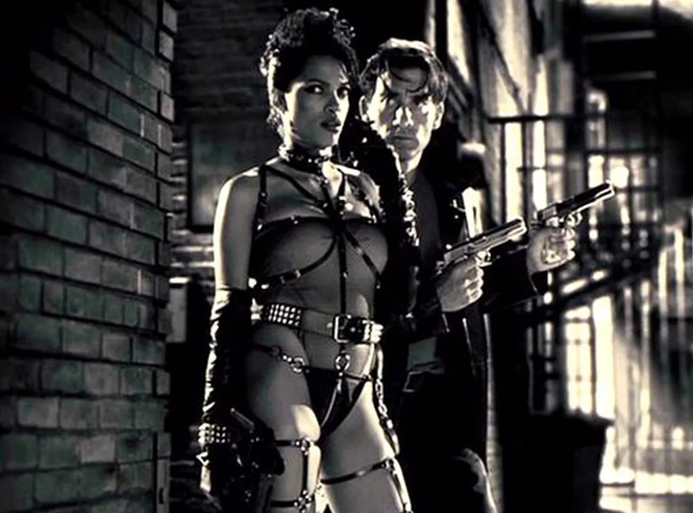 fr_rosario_dawson_s_269126a_436363.jpg