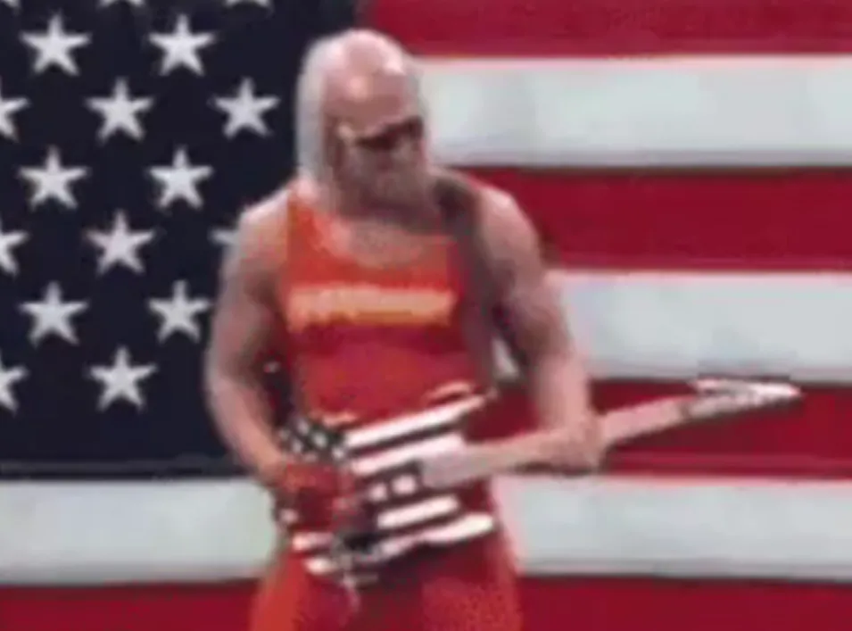 Hulk Hogan gra na basie