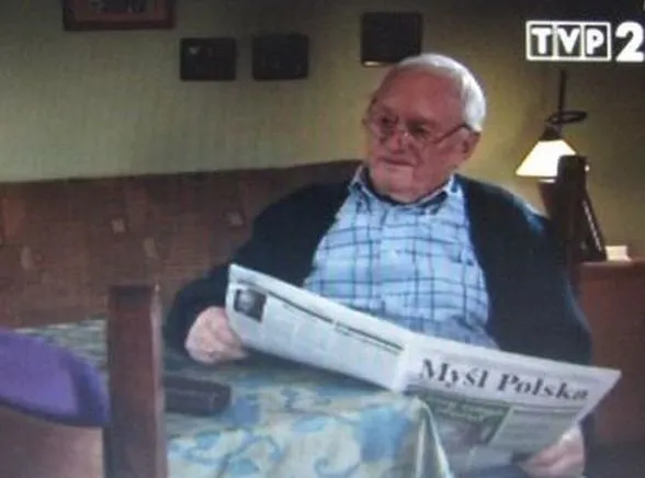 Pyrkosz prawicowcem? Czyta endecką prasę