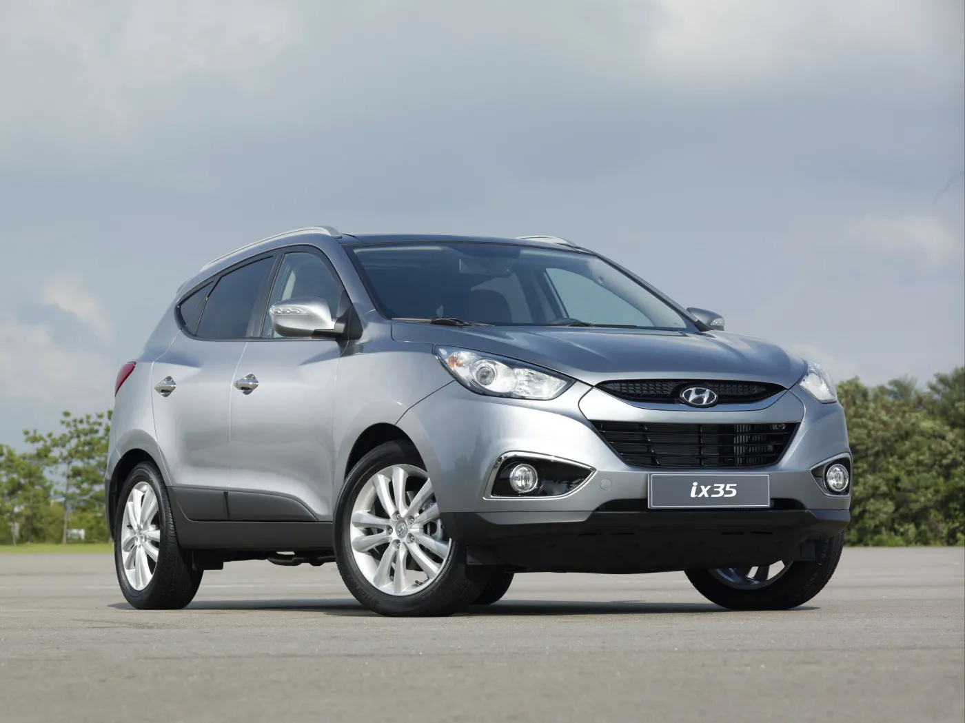 fr_ix35_front_jpg_244422a_912533.jpg
