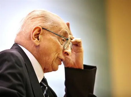 Bartoszewski: Rządzą zakompleksieni dewianci