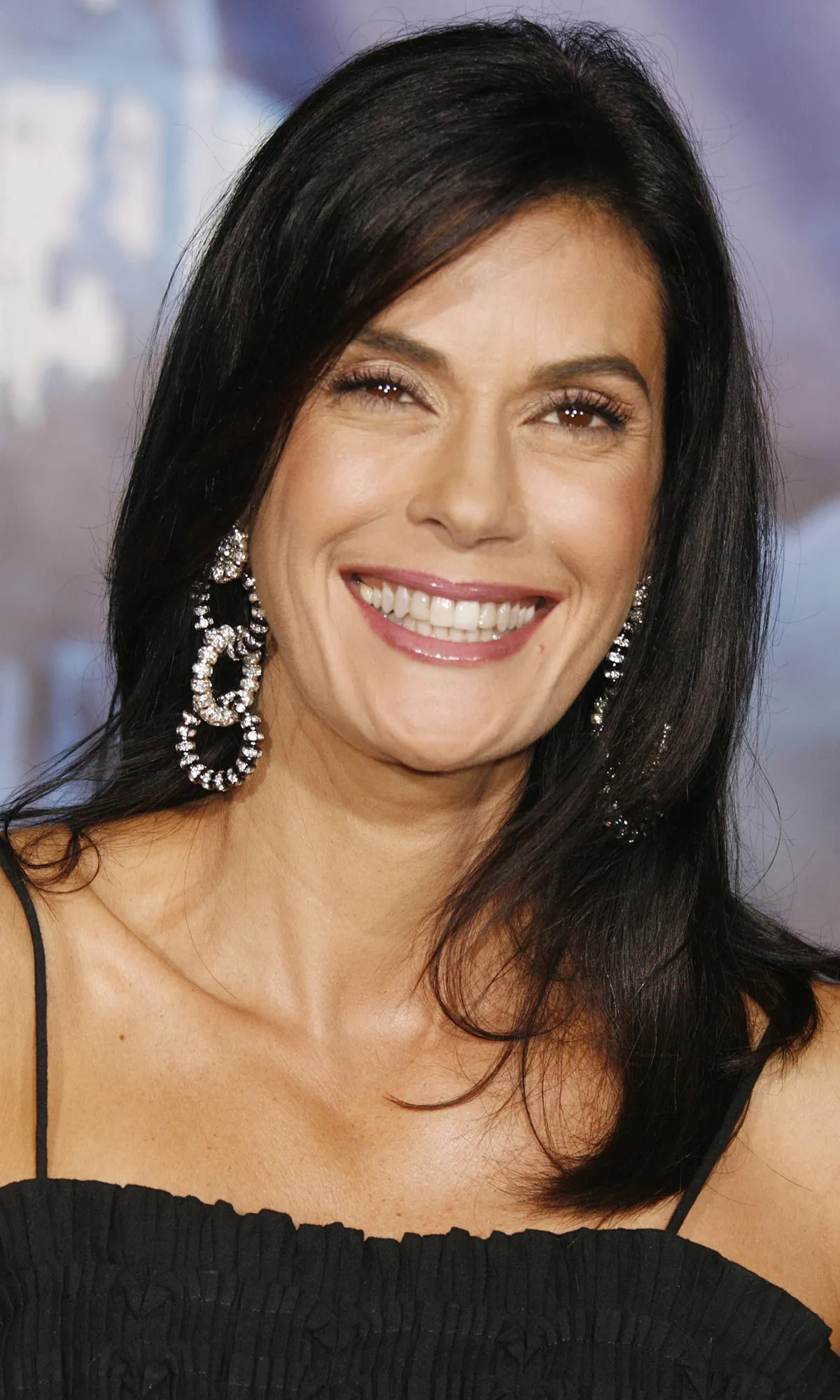 actress_hatcher_pose_28521a_46528.jpg