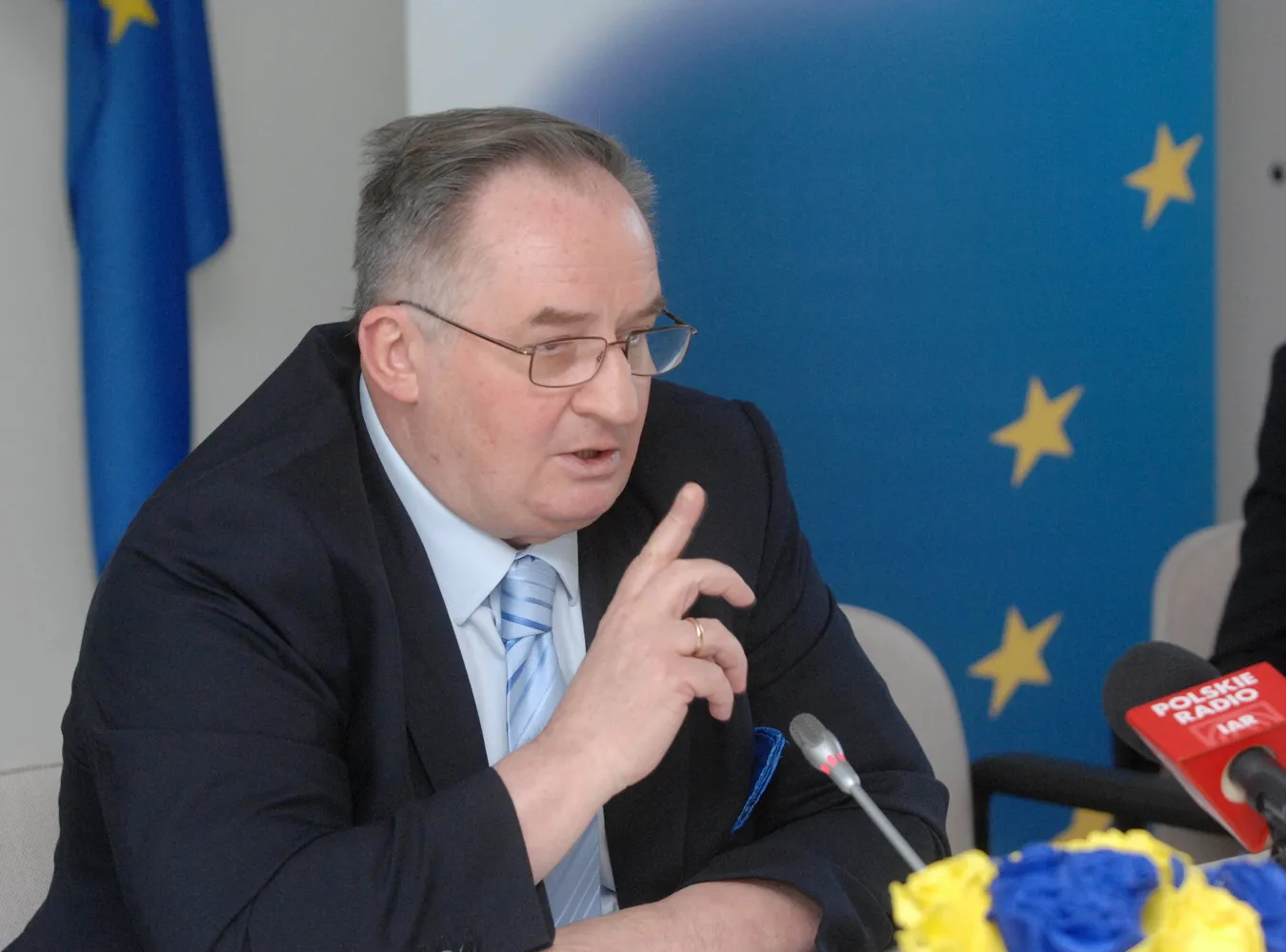 Saryusz-Wolski: Nikt nie zostanie sam