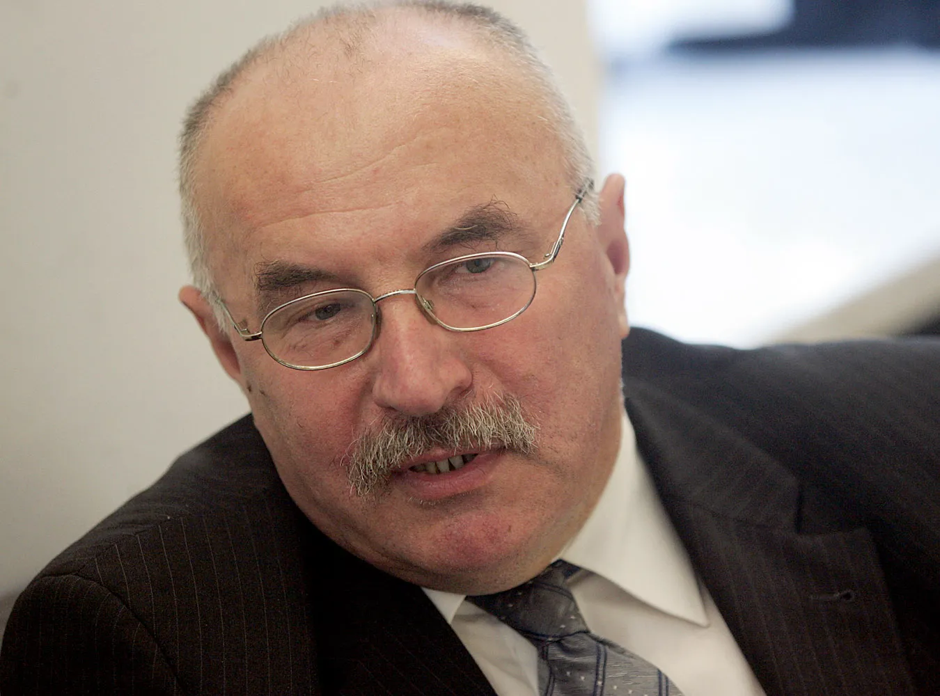 Piłka: Marcinkiewicz wyrzekł się zasad