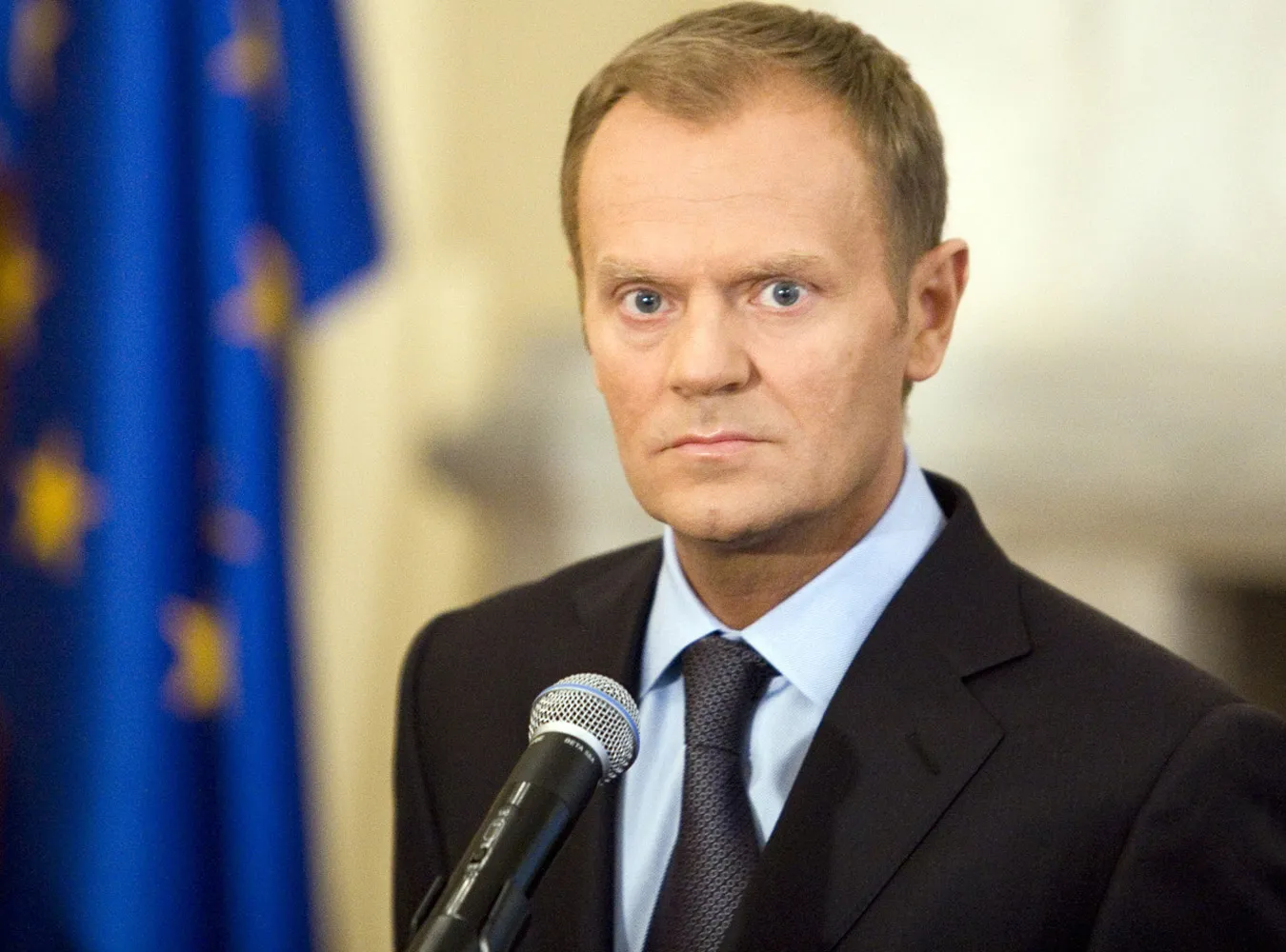 Premier zachęcił do ataku na złotego