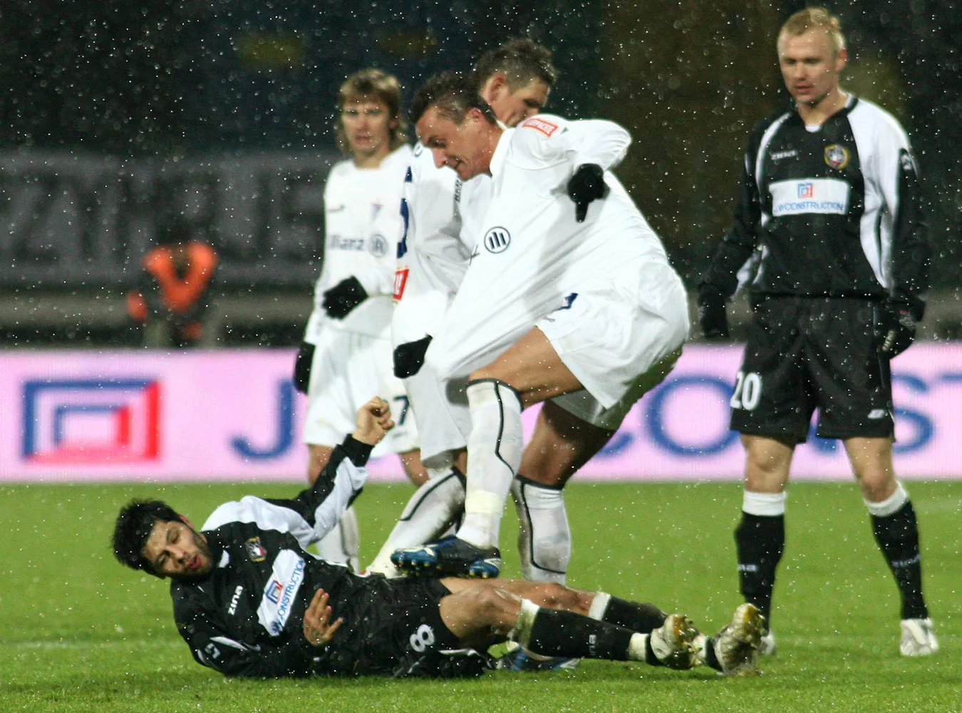 Hajto coraz bardziej sfrustrowany