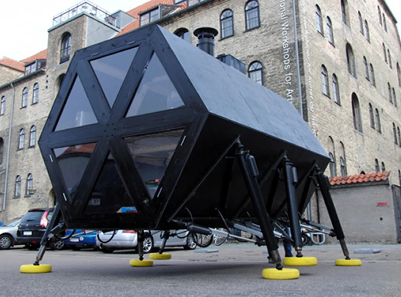 Dom, który pójdzie za tobą wszędzie