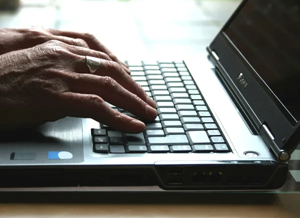 140 tysięcy podatku za handel w internecie