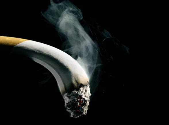 Politycy postraszą palaczy impotencją