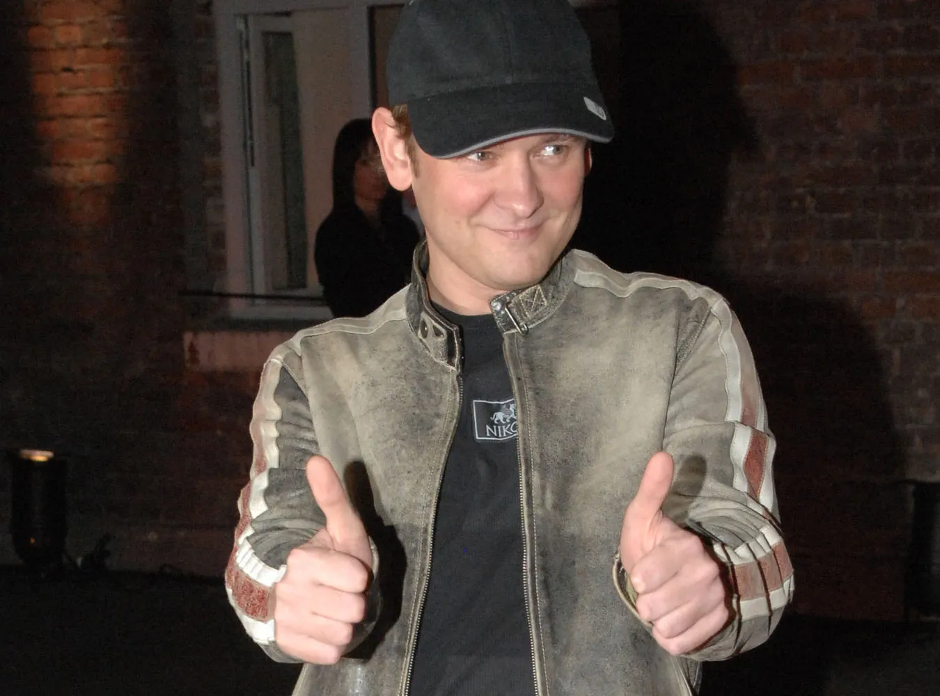 Papa Dance: Z samolotu Lufthansy za kraty