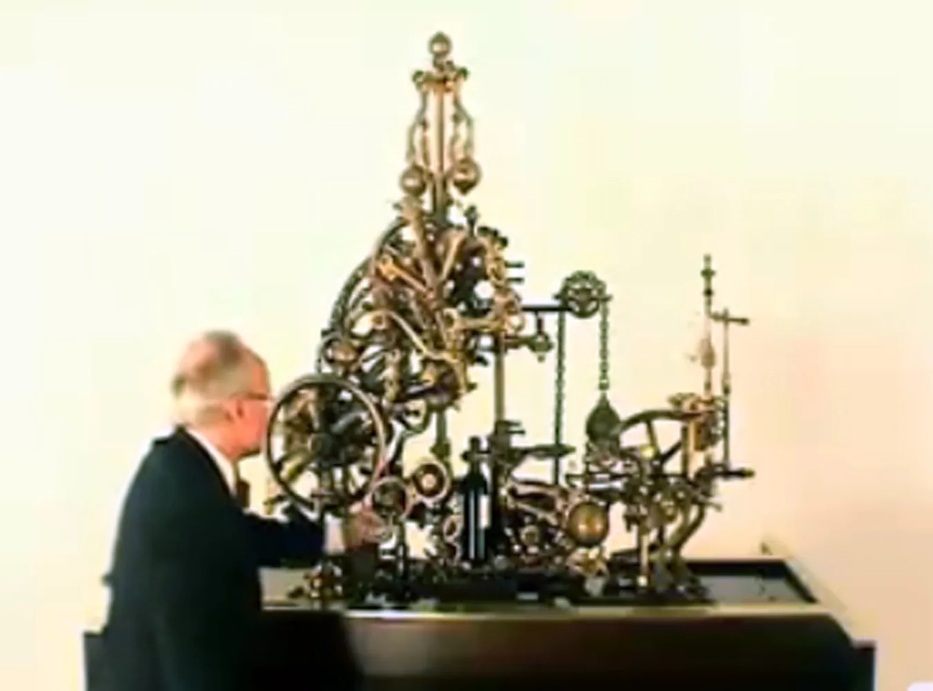 Korkociąg skomplikowany jak komputer