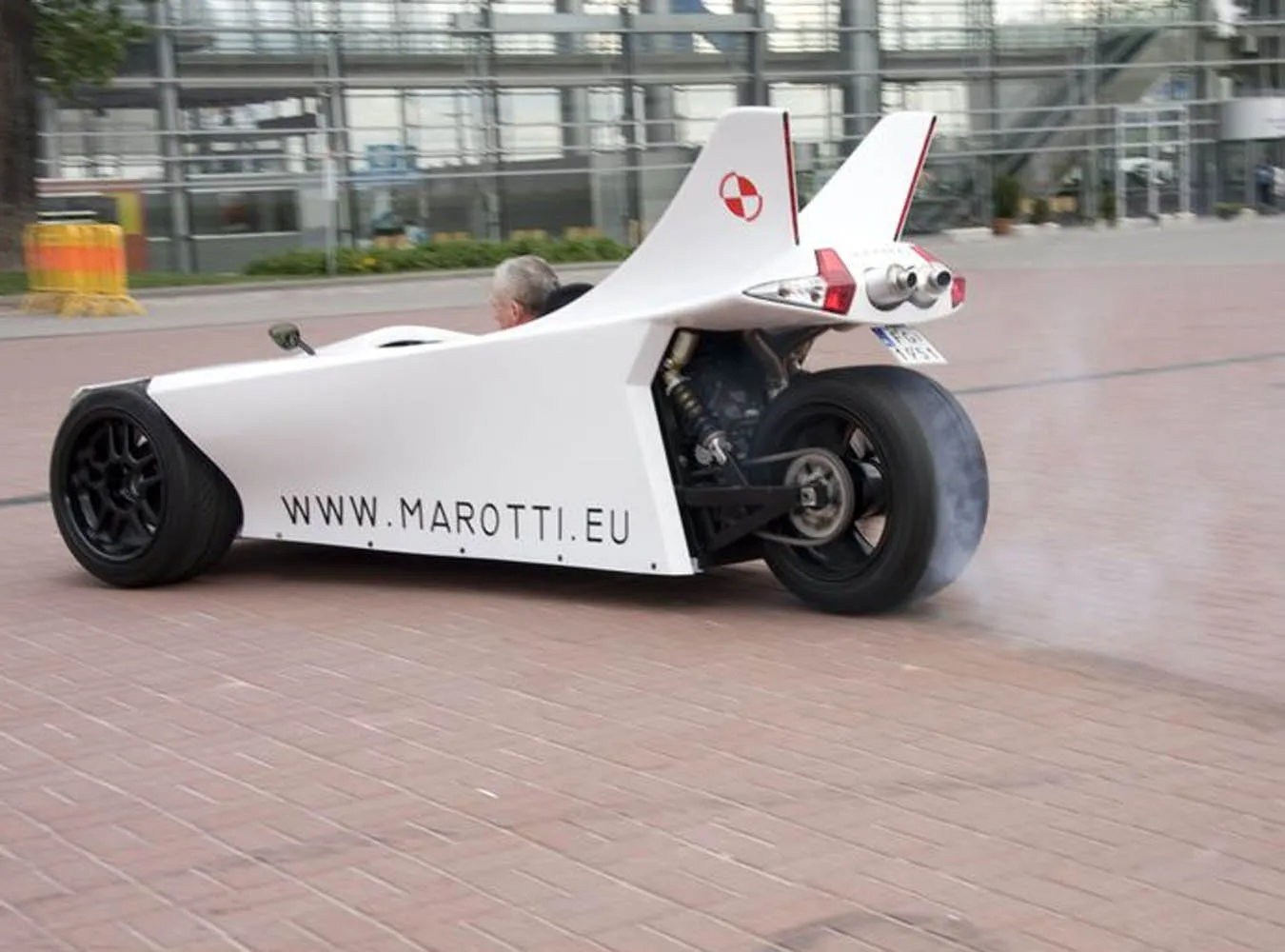 Oto nowy trójkołowiec pędzi z Polski!