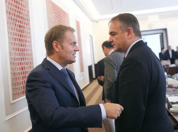 Poparcie dla rządu dramatycznie niskie