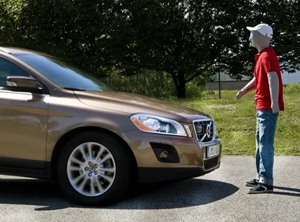 fr_volvo_20073_1_5_237642a_784486.jpg