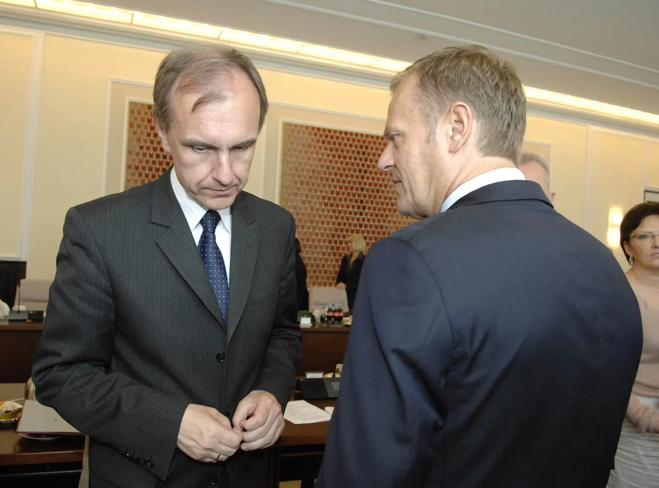 Rząd zapcha dziurę pieniędzmi bogaczy