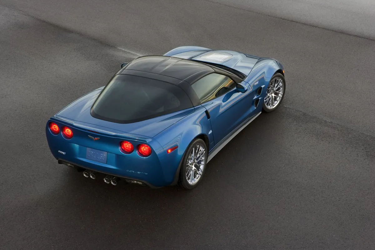 chevy_corvette_zr1_m_36617a_75770.jpg