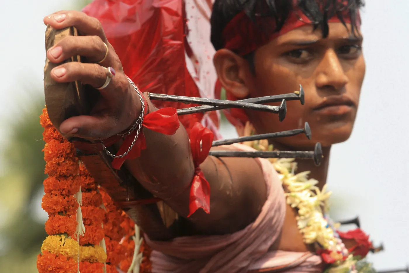 a_hindu_devotee_is_s_74645a_216749.jpg