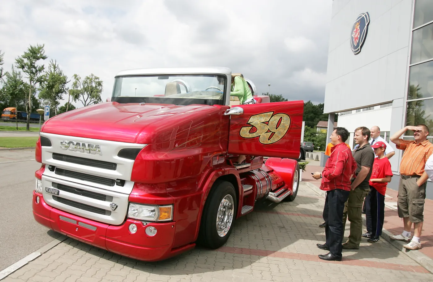 scania_show_db_02_105520a_362622.jpg