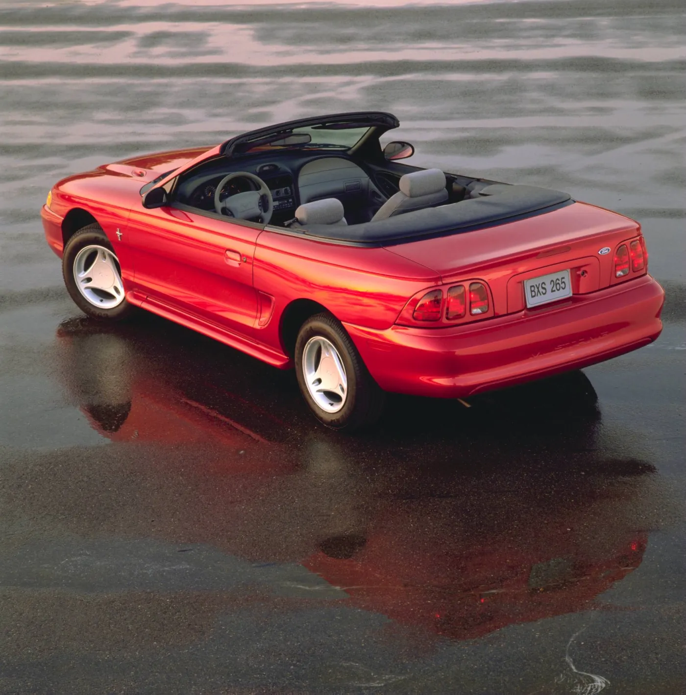 1997_ford_mustang_c_106750a_368427.jpg