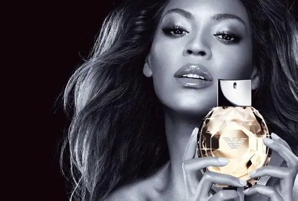 fr_beyonce_emporio_191030a_1183102.jpg