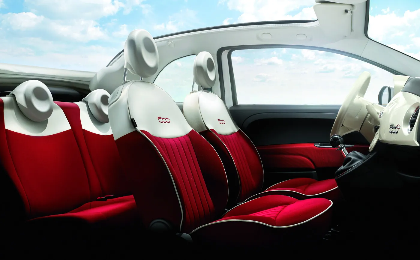 fiat_500_convertibl_217223a_528781.jpg