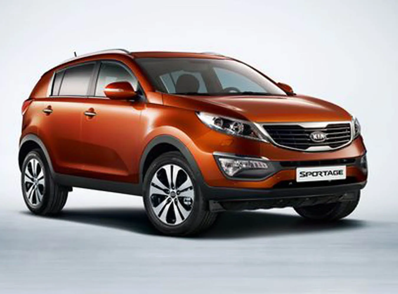 fr_kia_sportage_2_271880a_492972.jpg