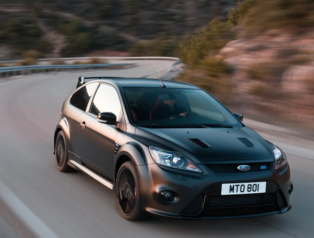fordfocusrs500_wall_278650a_600738.jpg